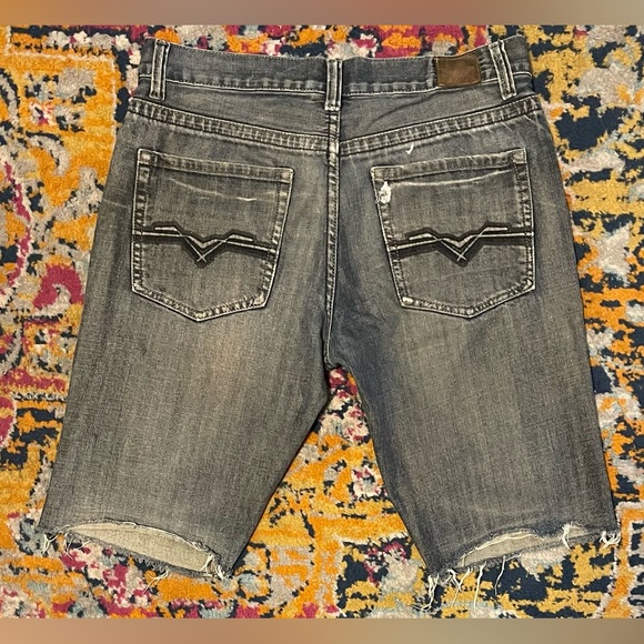 Flypaper Denim Jean Shorts Distressed Cut-Off Size 33 - Picture 2 of 2